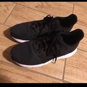 Puma Soft Foam Black sneakers size 8